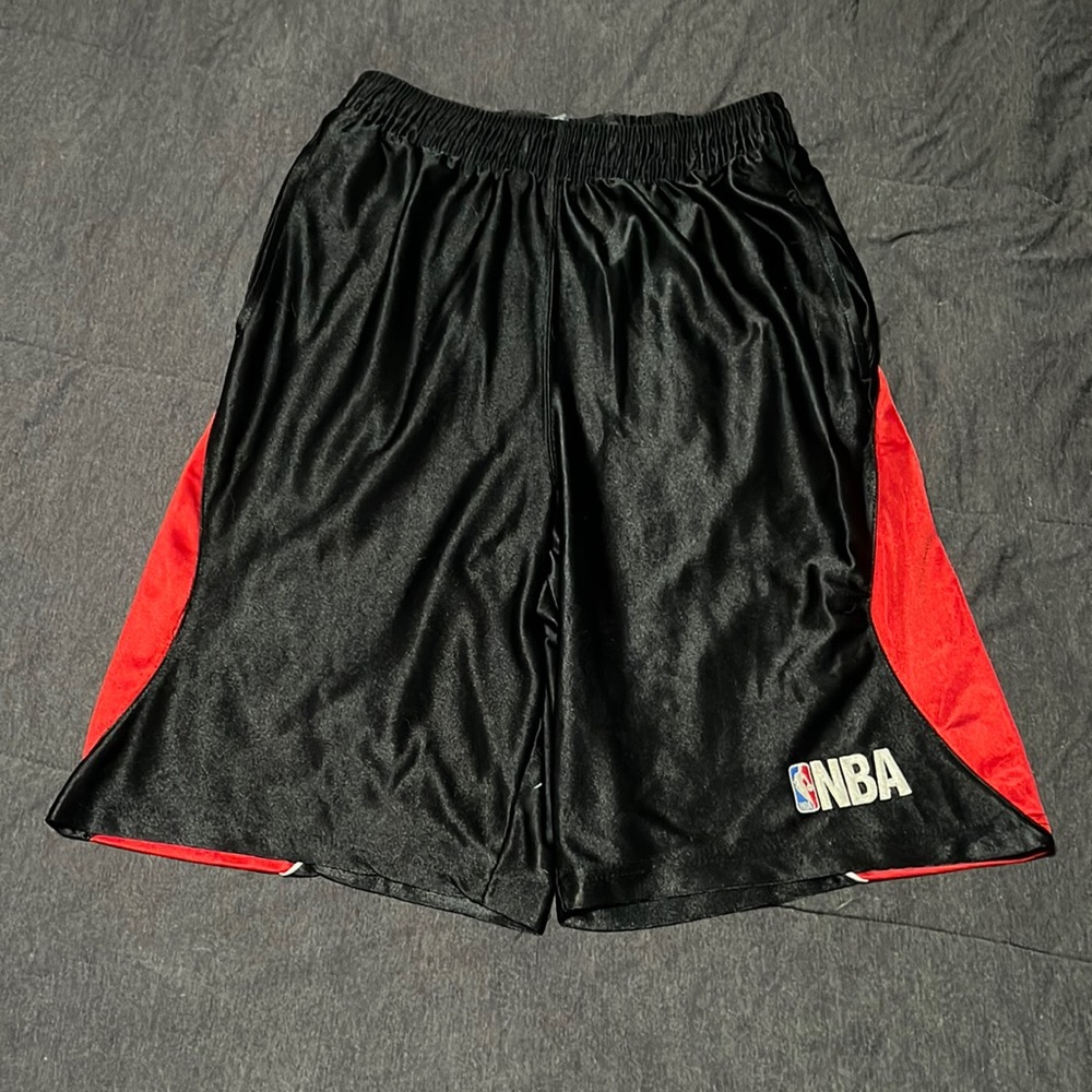 Men’s size small NBA, athletic shorts! Also good for kids!